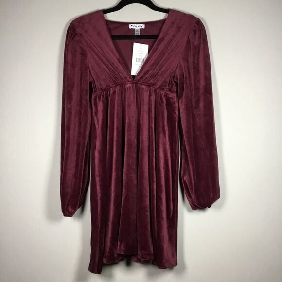 NWT babydoll style dress super soft stretchy puff sleeve witchy whimsygoth Sz XS - Picture 1 of 7